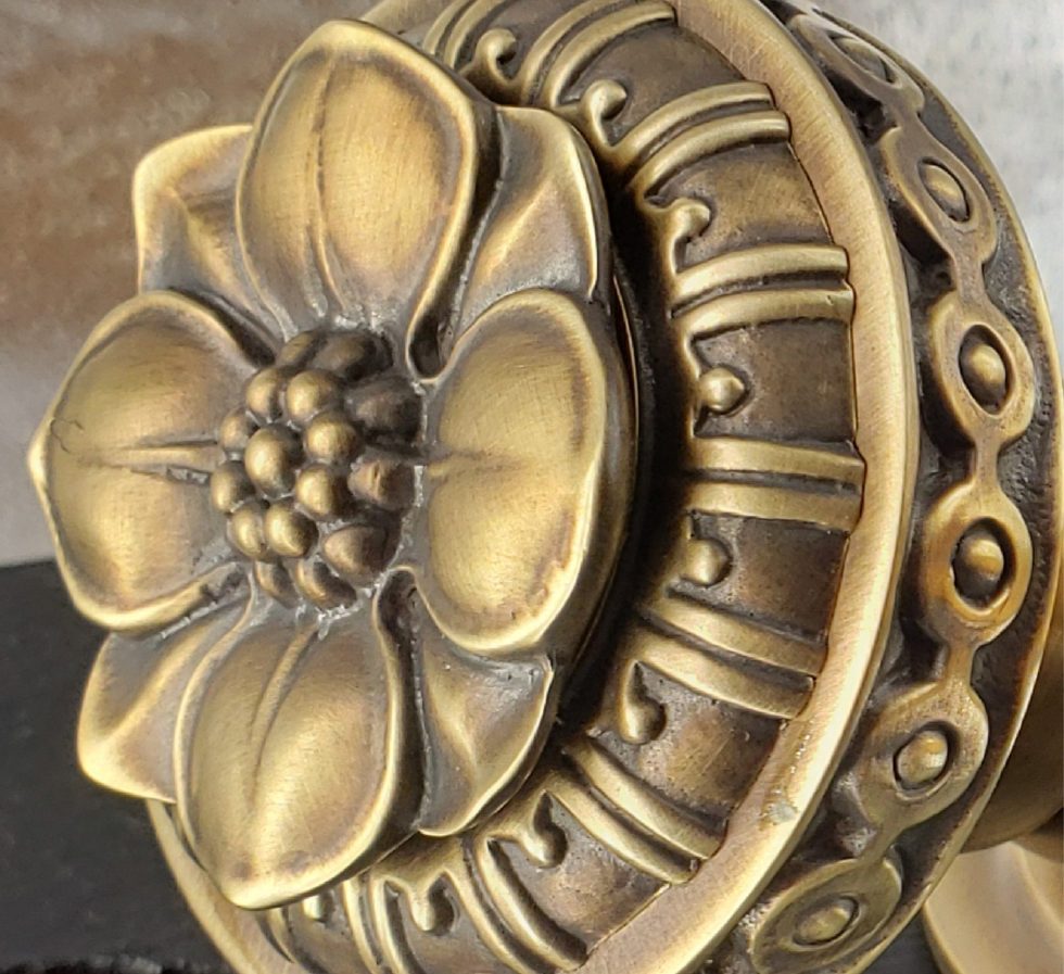 Tudor Deck Mount Handle Collection