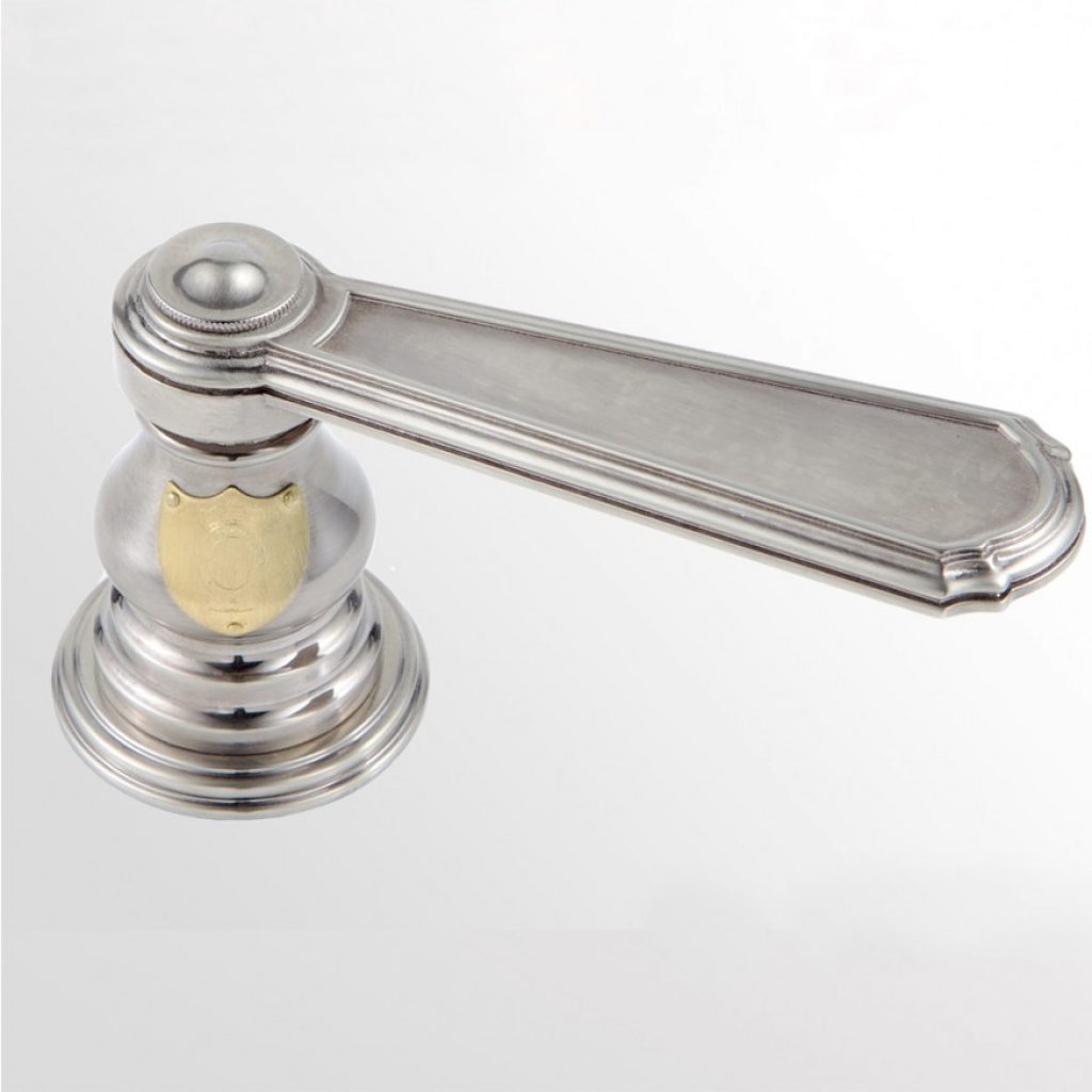 Villa Deck Mount Handle Collection