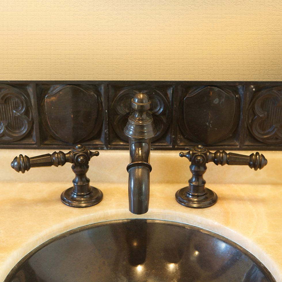 Louis-wall-mounted-spout-additional