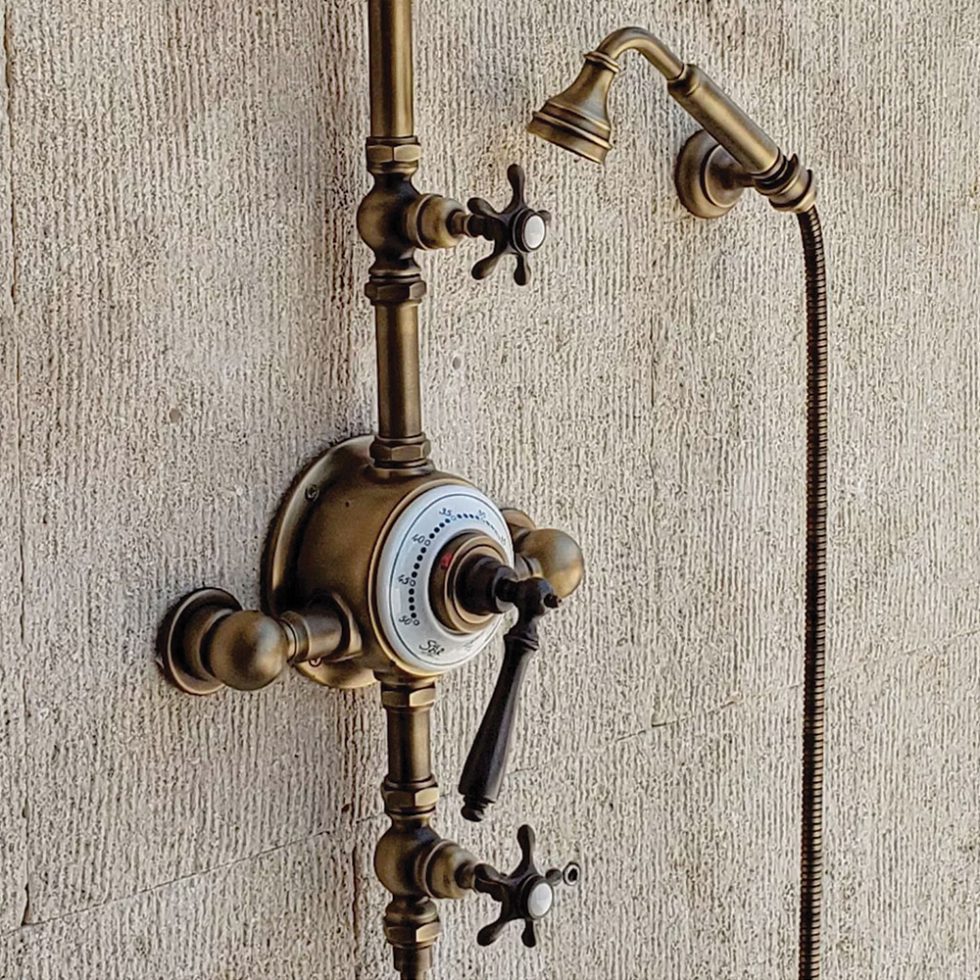 Elegance-external-shower-system-additional